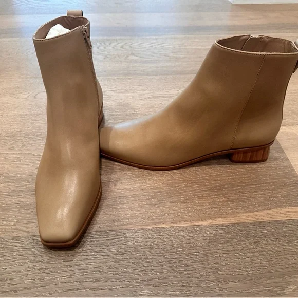 Bernardo Women's Tan Ankle Boots 9.5 - Picture 3 of 6